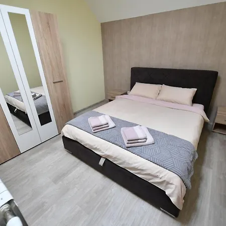 Apartament Lux J.s.l.t. *